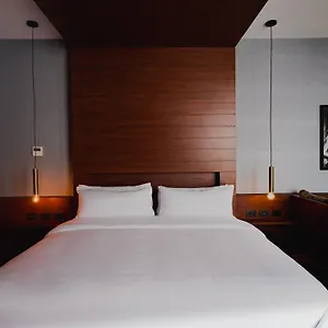 https://marquee-playa-hotel.quintano-roohotels.com